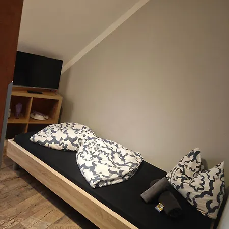 Monteurzimmer Mit Badezimmer Und Wc Alleine Und Gemeinschaftskueche