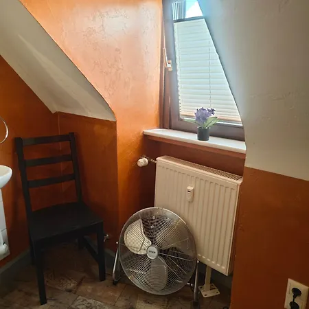 Monteurzimmer Mit Badezimmer Und Wc Alleine Und Gemeinschaftskueche Eschweiler