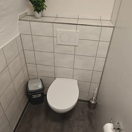 Monteurzimmer Mit Badezimmer Und Wc Alleine Und Gemeinschaftskueche Apartmán Eschweiler